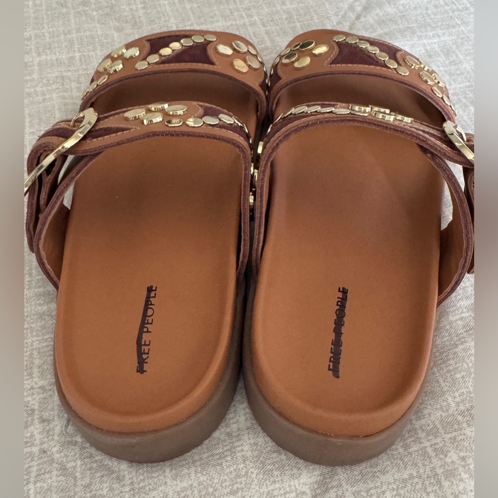 FREE PEOPLE REVELRY STUDDED SLIDE SANDAL - Picture 5 of 7